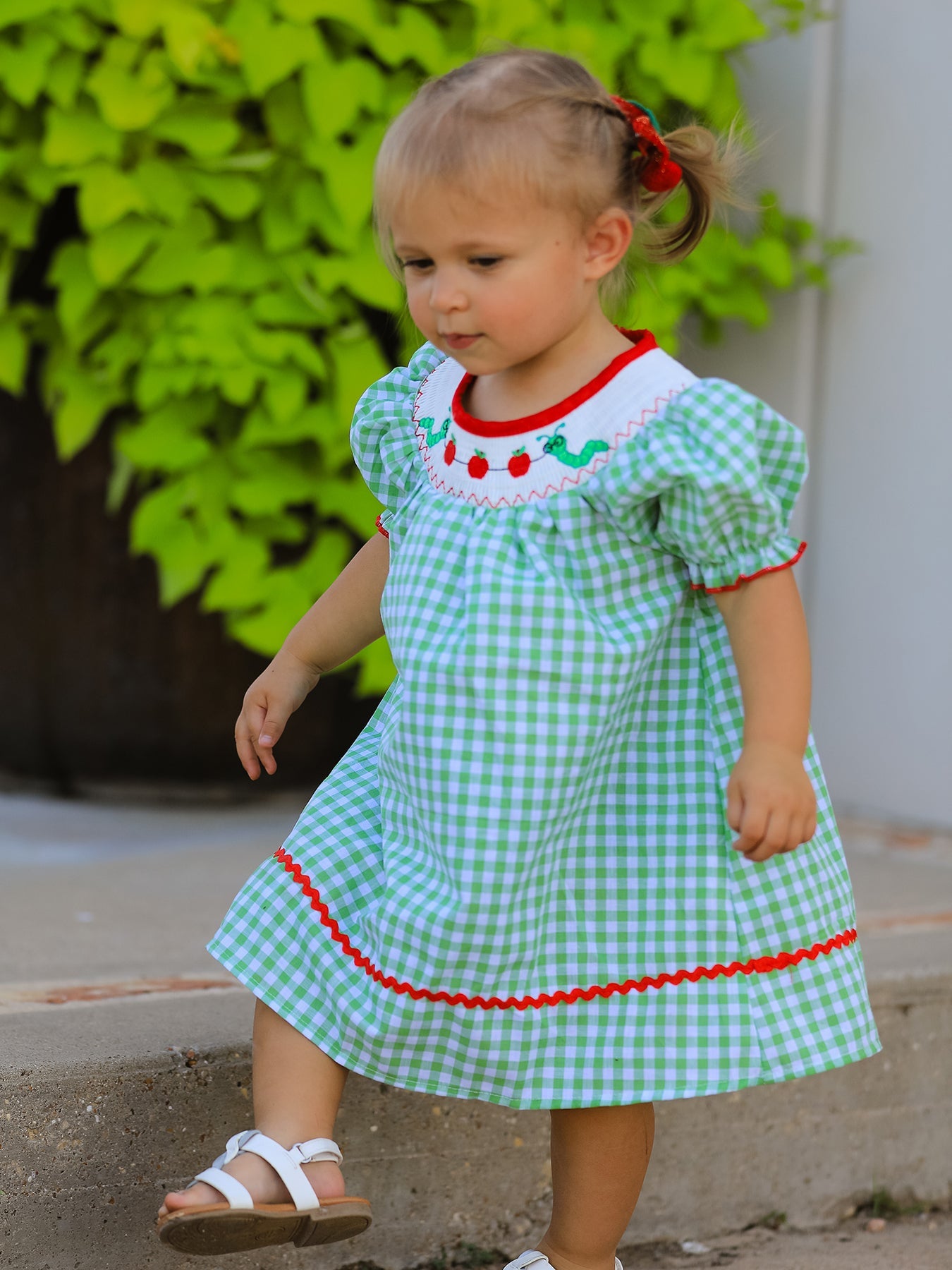 🍎 Back to School Girls’ Green Plaid Smocked Dress | Classic First Day School Outfit 🎒